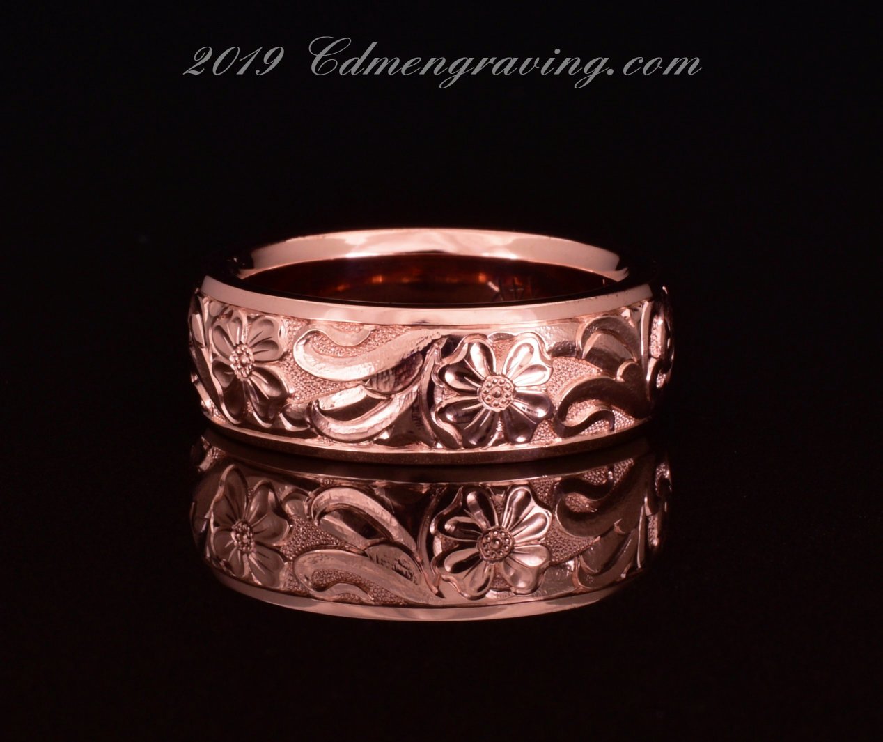 Hand Engraved Red Gold Wedding Band