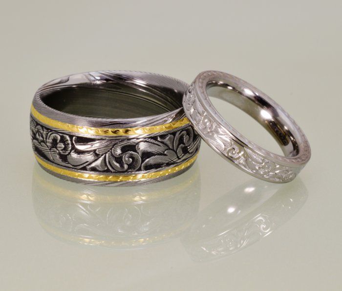 Hand engraved wedding bands in Damascus, 18k gold and titanium 
